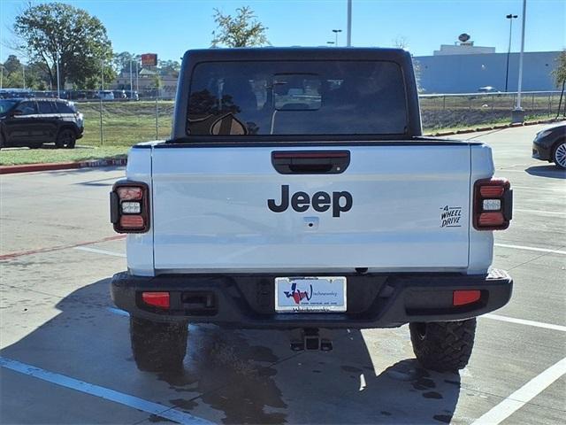 new 2026 Jeep Gladiator car, priced at $53,045