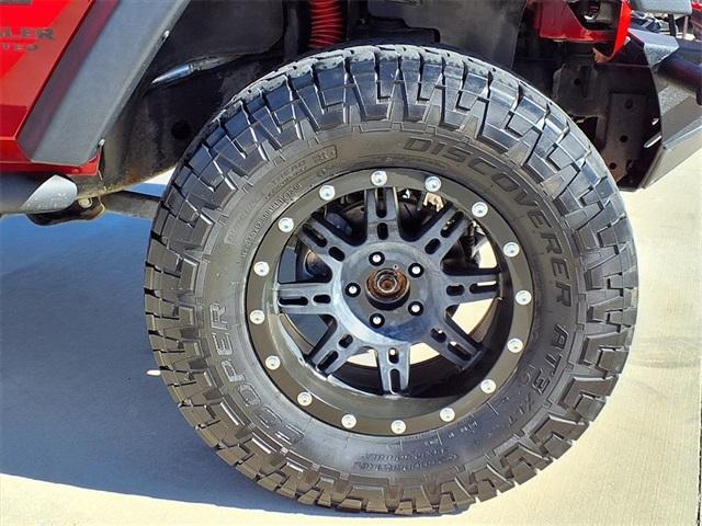 used 2014 Jeep Wrangler Unlimited car, priced at $16,488