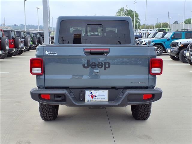 new 2025 Jeep Gladiator car, priced at $42,505