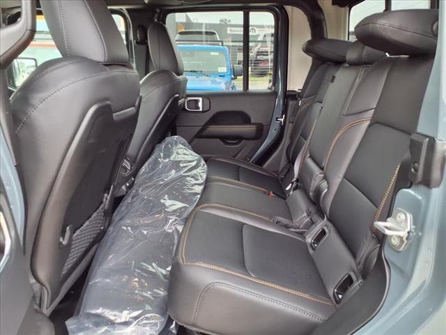 new 2025 Jeep Gladiator car, priced at $42,505