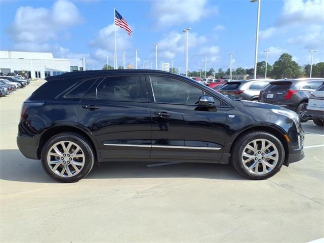 used 2021 Cadillac XT5 car, priced at $28,113
