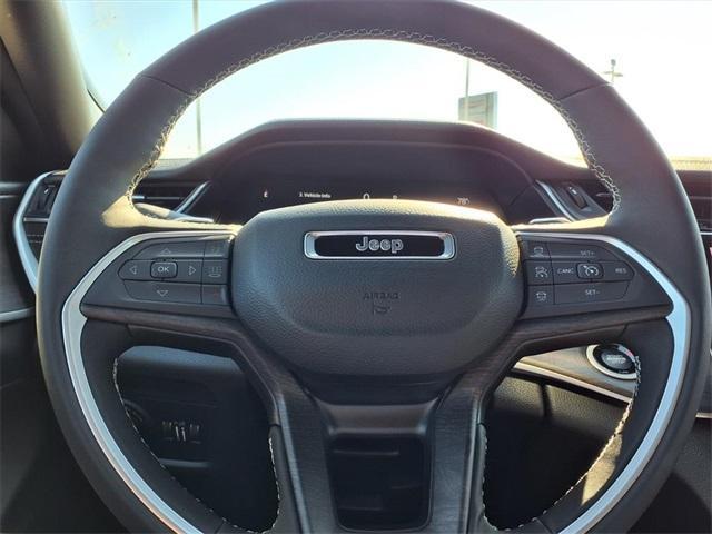 new 2025 Jeep Grand Cherokee car, priced at $44,265