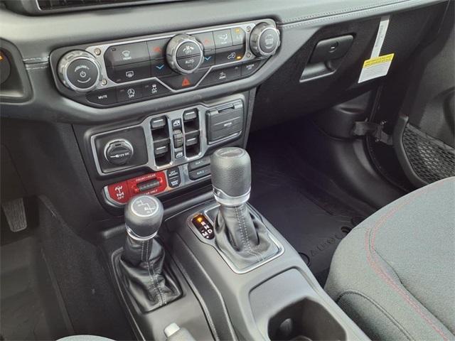 new 2025 Jeep Gladiator car, priced at $45,652