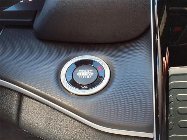 new 2025 Jeep Grand Cherokee car, priced at $37,953