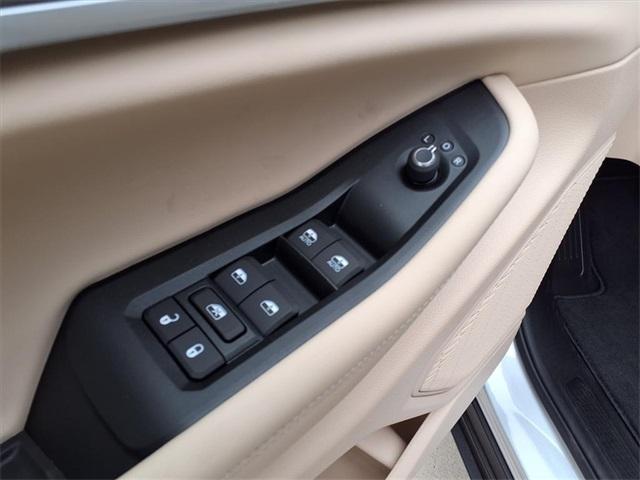 new 2025 Jeep Grand Cherokee L car, priced at $47,927