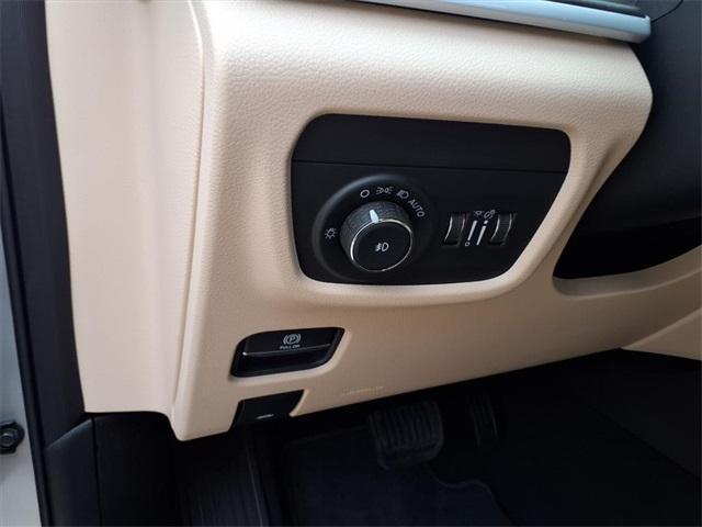 new 2025 Jeep Grand Cherokee L car, priced at $47,927