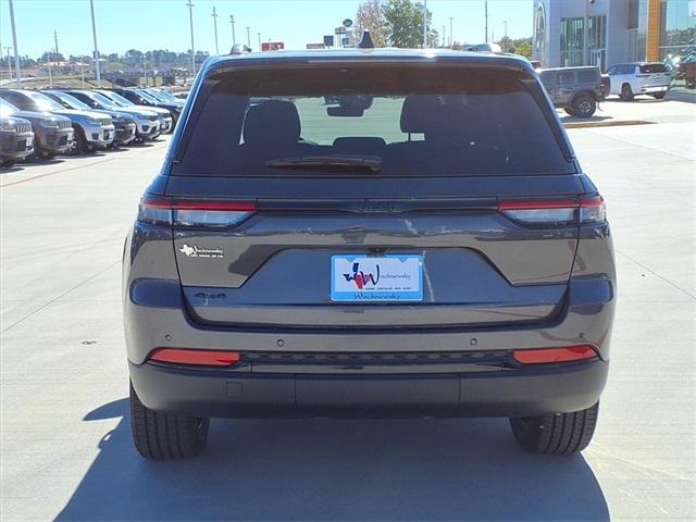 new 2025 Jeep Grand Cherokee car, priced at $42,183