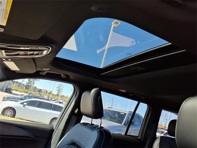 new 2025 Jeep Grand Cherokee car, priced at $42,183