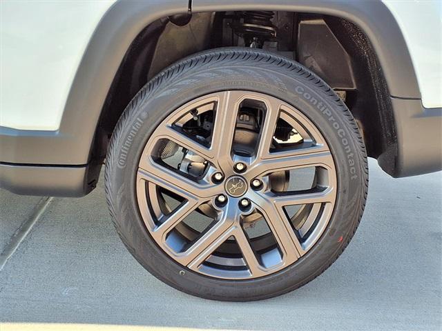 new 2026 Jeep Compass car, priced at $37,095