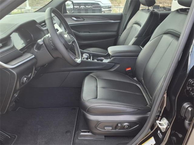 new 2025 Jeep Grand Cherokee L car, priced at $46,405