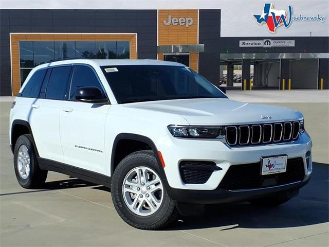 new 2025 Jeep Grand Cherokee car, priced at $33,575
