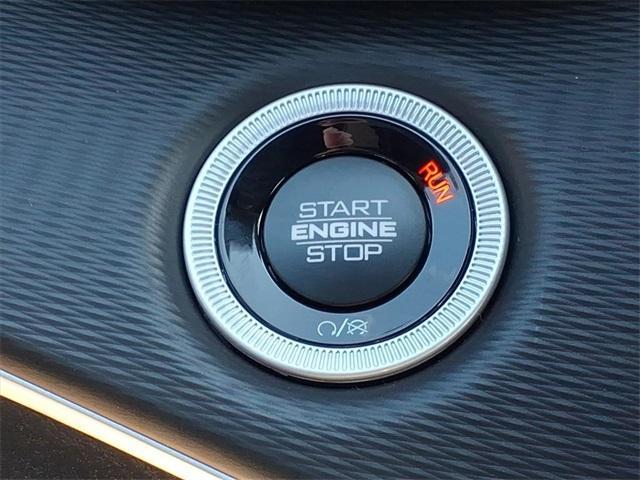 new 2025 Jeep Grand Cherokee car, priced at $33,575