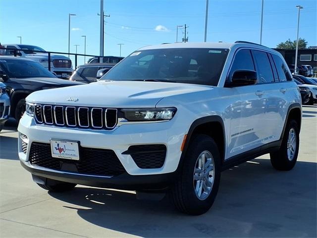 new 2025 Jeep Grand Cherokee car, priced at $33,575