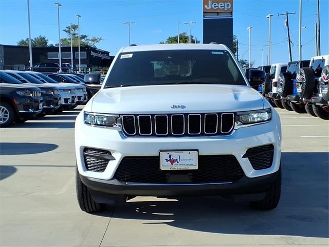 new 2025 Jeep Grand Cherokee car, priced at $33,575