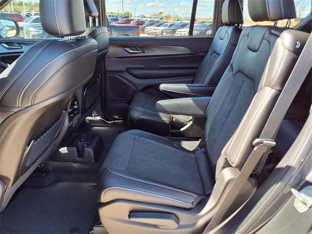 new 2025 Jeep Grand Cherokee L car, priced at $39,557