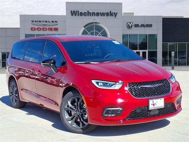 new 2026 Chrysler Pacifica car