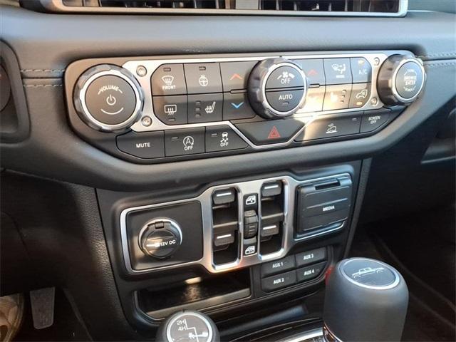 new 2025 Jeep Gladiator car, priced at $44,400