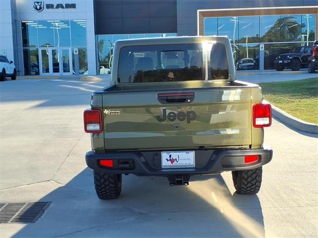 new 2025 Jeep Gladiator car, priced at $44,400
