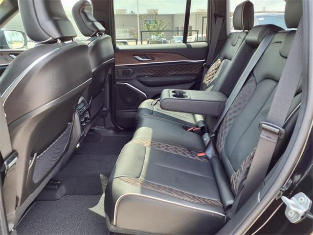 new 2025 Jeep Grand Cherokee car, priced at $58,475