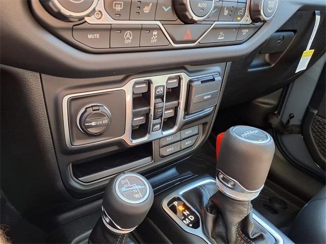 new 2025 Jeep Gladiator car, priced at $44,400