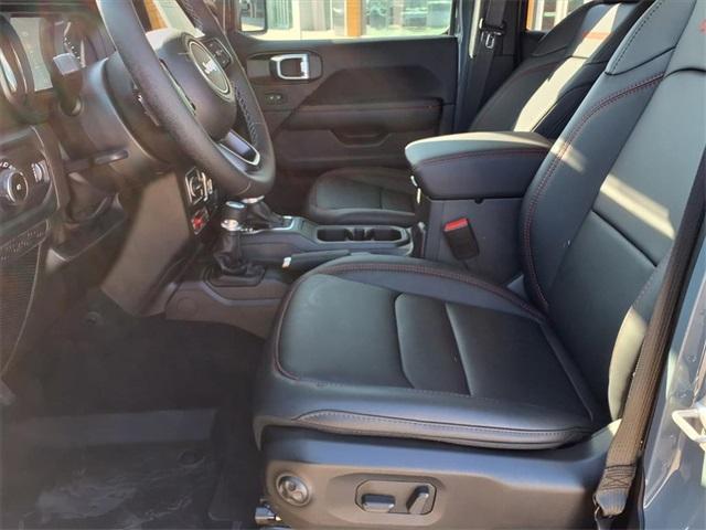 new 2025 Jeep Wrangler car, priced at $61,260