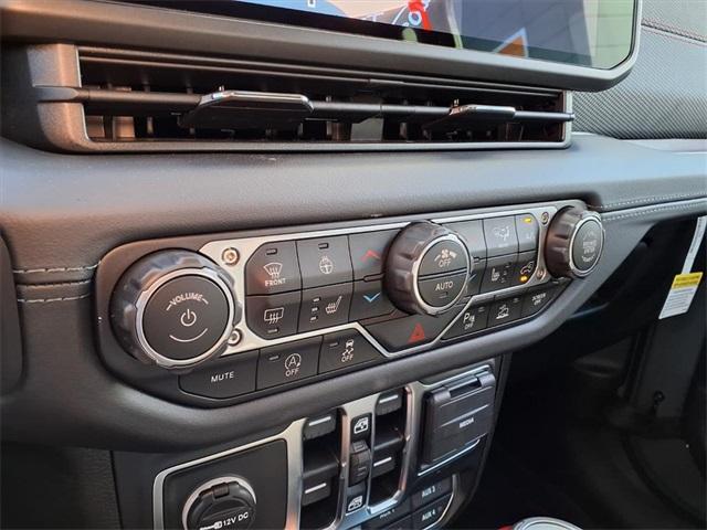 new 2025 Jeep Wrangler car, priced at $61,260