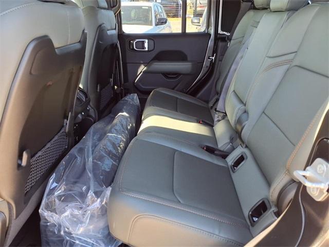 new 2026 Jeep Gladiator car, priced at $64,815