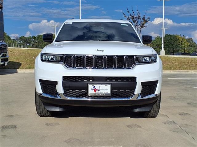 new 2025 Jeep Grand Cherokee L car, priced at $40,000