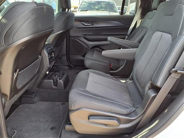 new 2025 Jeep Grand Cherokee L car, priced at $40,000