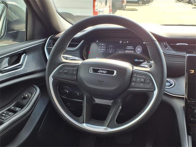 new 2025 Jeep Grand Cherokee L car, priced at $40,000