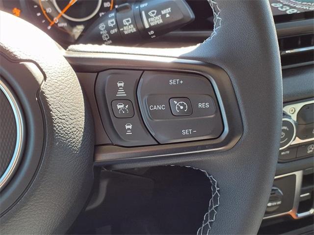 new 2026 Jeep Wrangler car, priced at $43,577