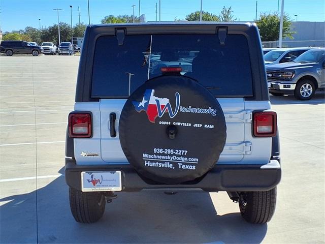 new 2026 Jeep Wrangler car, priced at $43,577