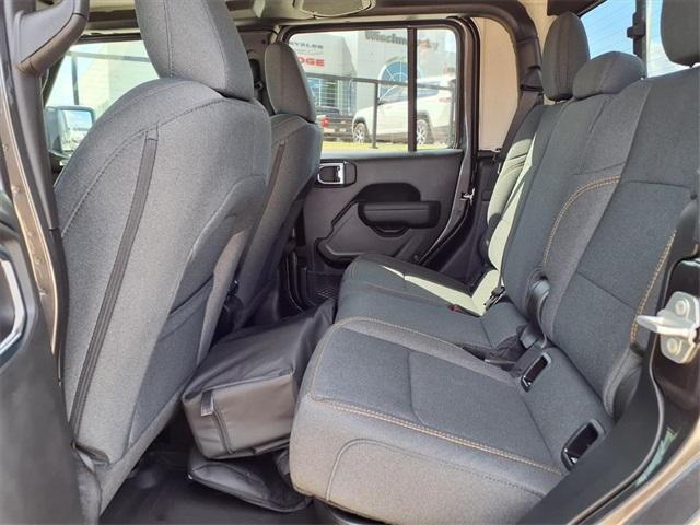 new 2025 Jeep Gladiator car, priced at $43,061