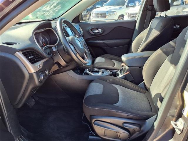 used 2017 Jeep Cherokee car, priced at $10,974