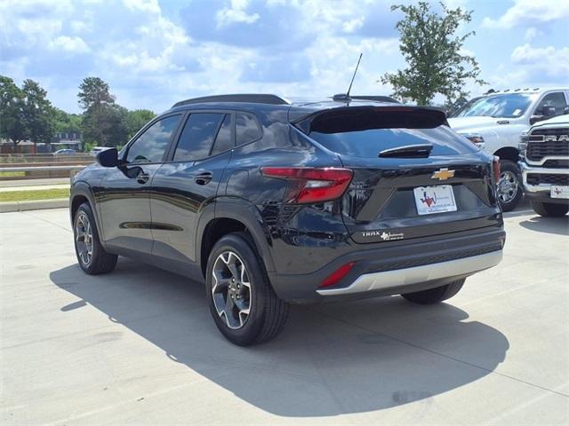 used 2024 Chevrolet Trax car, priced at $21,167