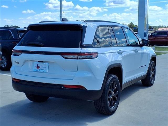 new 2025 Jeep Grand Cherokee car, priced at $37,185