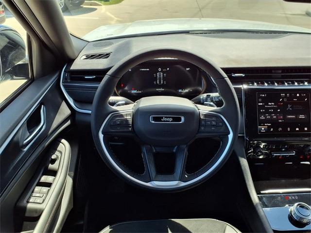 new 2025 Jeep Grand Cherokee car, priced at $37,185
