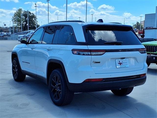 new 2025 Jeep Grand Cherokee car, priced at $37,185