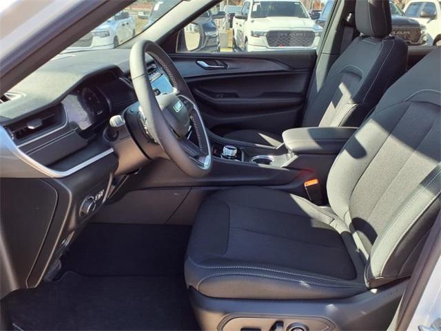 new 2025 Jeep Grand Cherokee L car, priced at $38,425