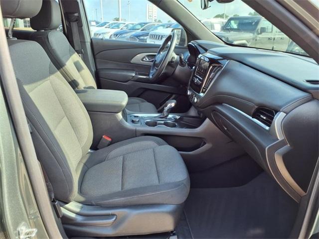 used 2023 Chevrolet Traverse car, priced at $25,628
