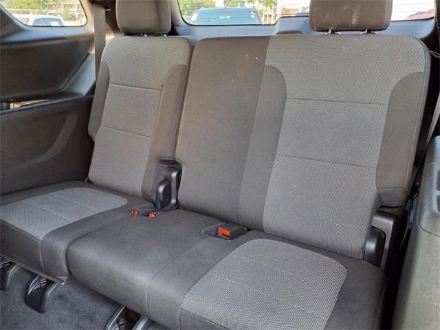 used 2023 Chevrolet Traverse car, priced at $25,628