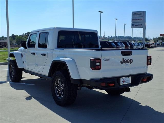 new 2025 Jeep Gladiator car, priced at $44,525