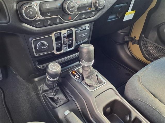 new 2025 Jeep Gladiator car, priced at $40,662