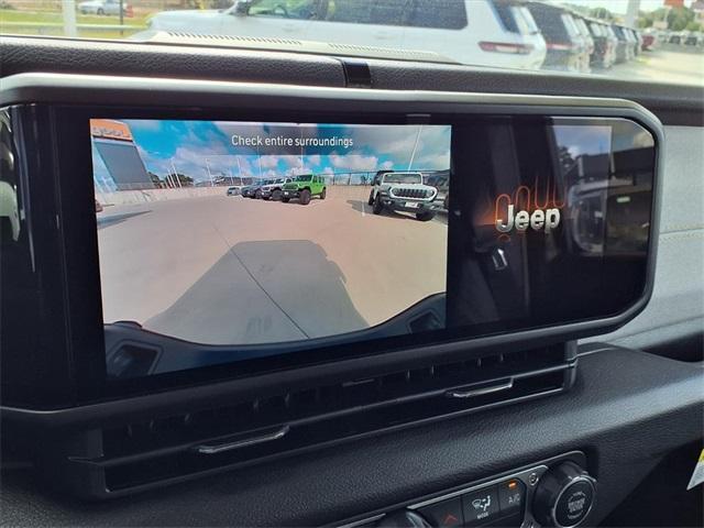 new 2025 Jeep Gladiator car, priced at $40,662