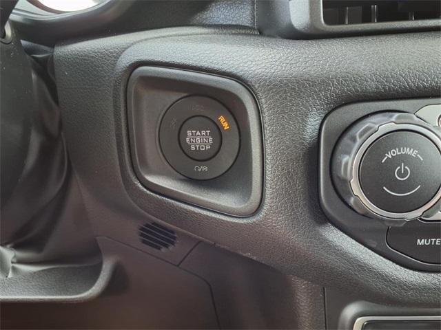 new 2025 Jeep Gladiator car, priced at $44,446