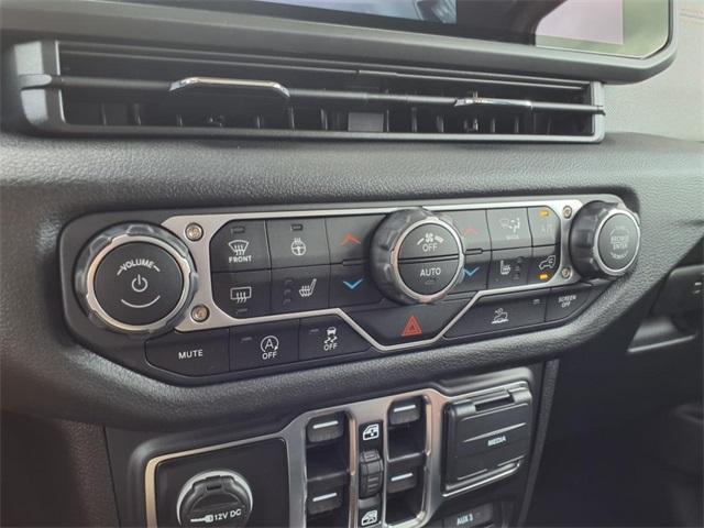 new 2025 Jeep Gladiator car, priced at $44,446