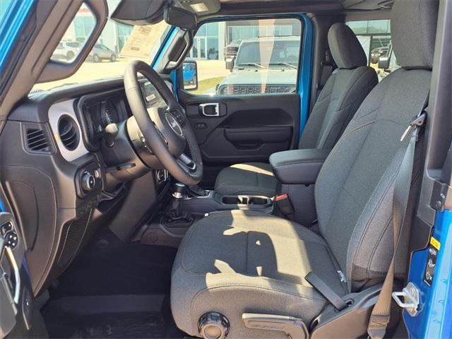 new 2025 Jeep Wrangler car, priced at $38,245