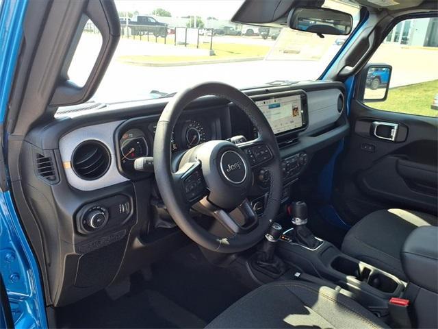 new 2025 Jeep Wrangler car, priced at $38,245