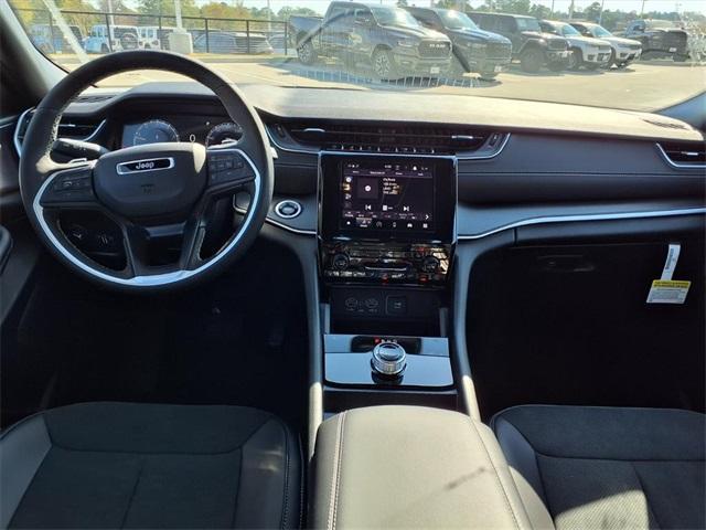 new 2025 Jeep Grand Cherokee L car, priced at $42,435