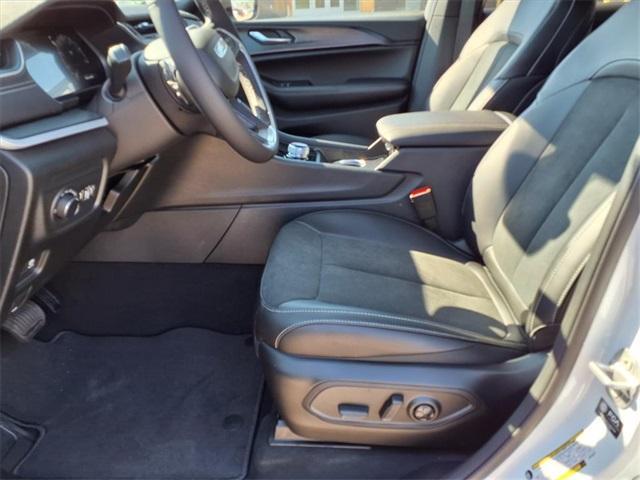 new 2025 Jeep Grand Cherokee L car, priced at $42,435